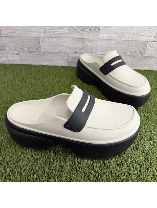CROCS Shoes - Crocs Stomp Loafer White Black Chunky Platform Penny Loafer Women’s Size 9